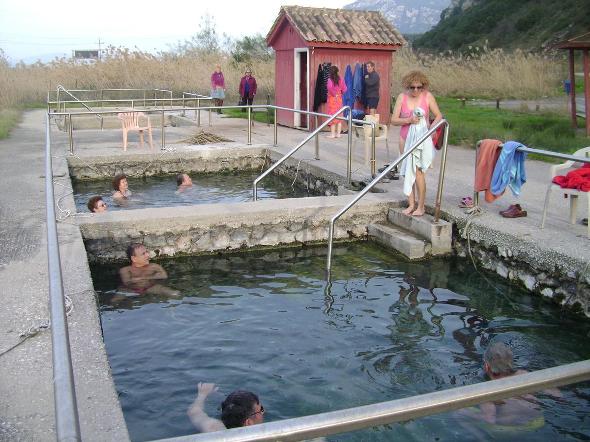 Villa Zoi Thronion Bagian luar foto
